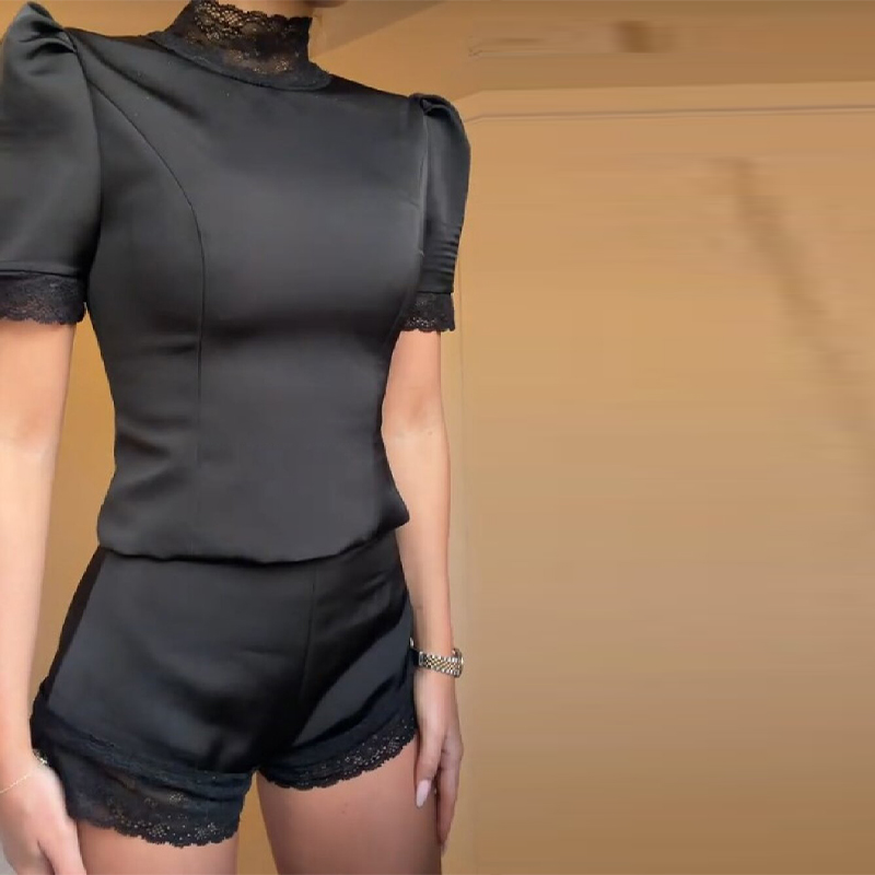 Blouse Off Shoulder - 新作サテンレースエッジトップショートセット レディース ハイネックパッド入りショルダーブラウス ローウエストショーツ 2026 レディース春夏服
