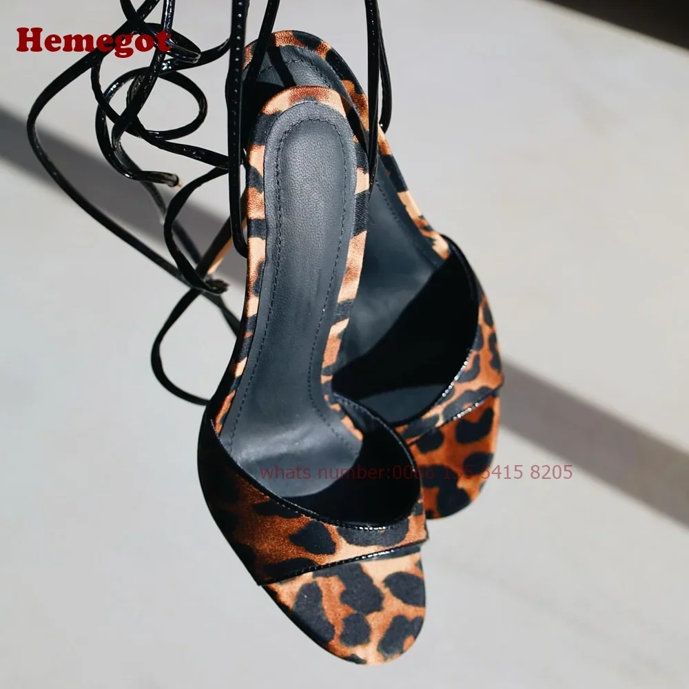 レオパード柄レースアップスティレットサンダル スリングバック - Sandal Strappy Heeled のレビューと価格